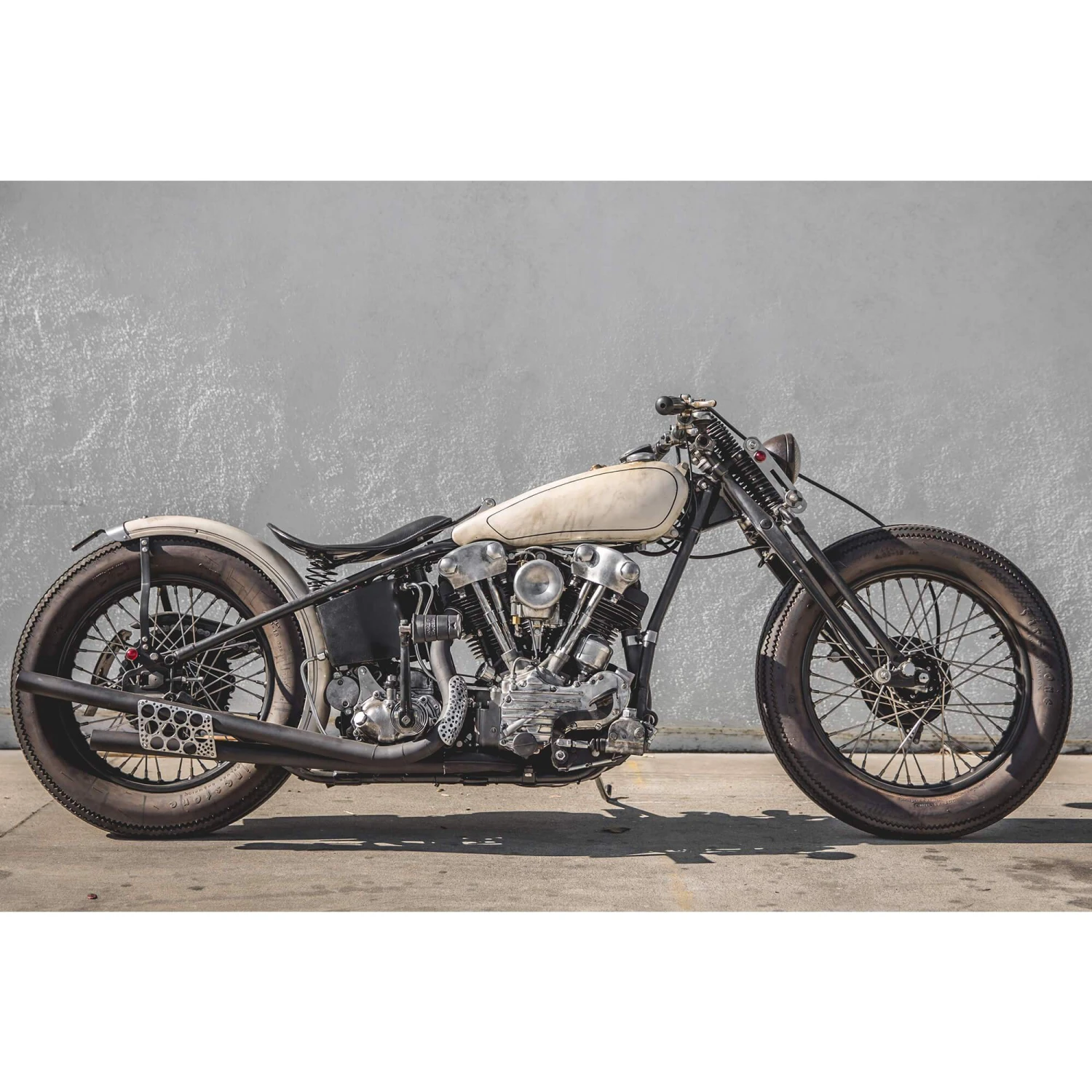 Firestone Deluxe Champion Motorcycle Tire 4.00-19 6 Firestone Deluxe Champion Motorcycle Tire 4.00-19 - Image 6