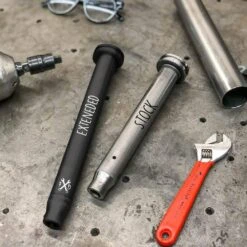 49mm Harley-Davidson Front End Extended Damper Tube Kit -Motor Parts Hub 011001 TrackerDie 49mmHarley DavidsonFrontEndExtendedDamperTubeKit Comparison